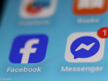 egy telefon képernyőjén lévő appok