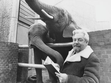 Gerald Durell elefántokkal