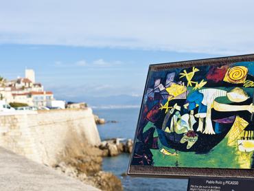 Picasso képe kiállítva Antibes-ben