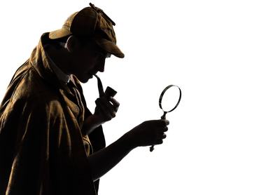 Sherlock Holmes, pipás, kalapos, nagyítós sziluettje