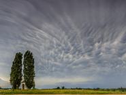 Mammatus-felhők egy erős zivatar előtt Mons (Belgium) közelében, 2015. június 5-én.